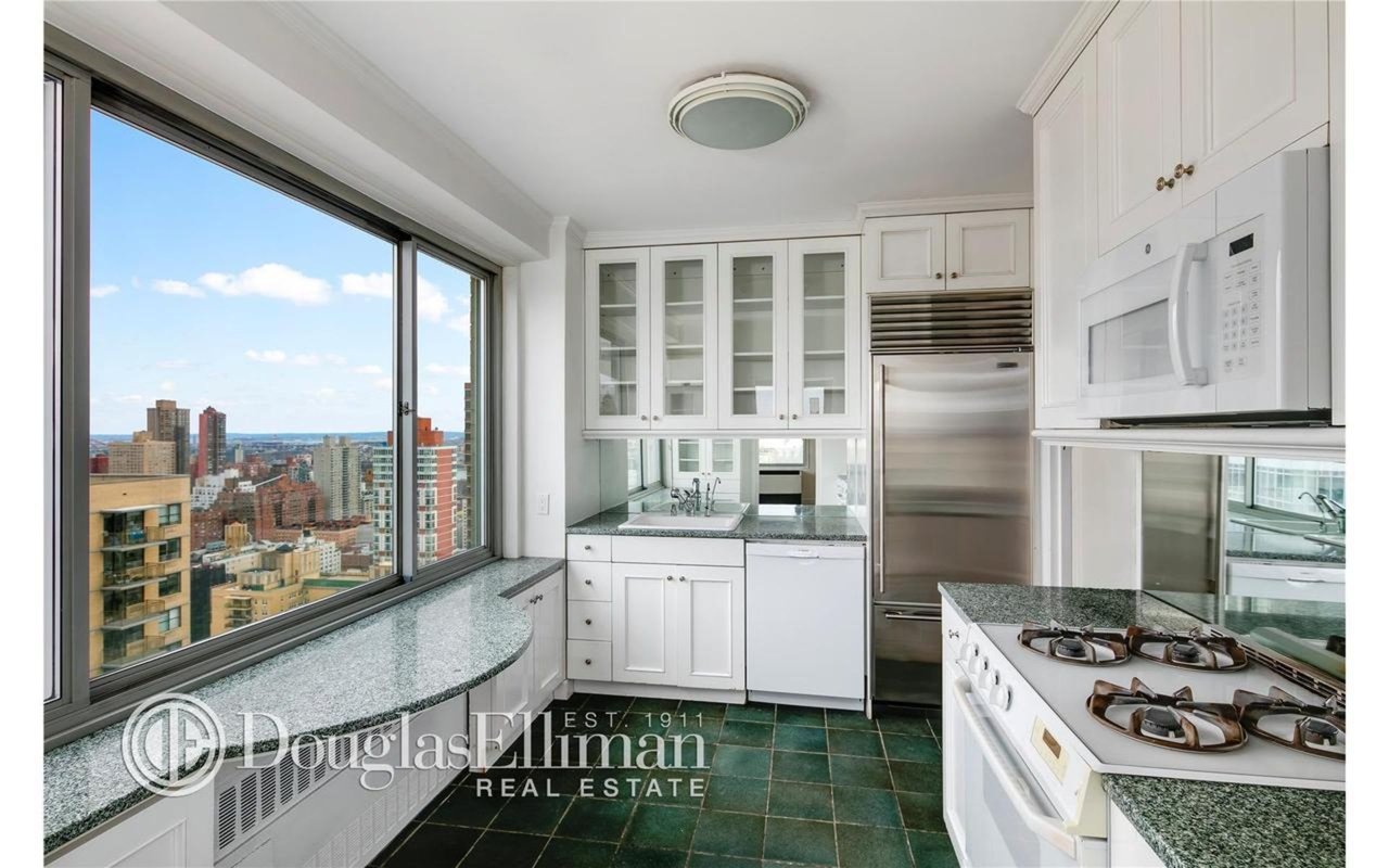 300 E 74th St, #35F