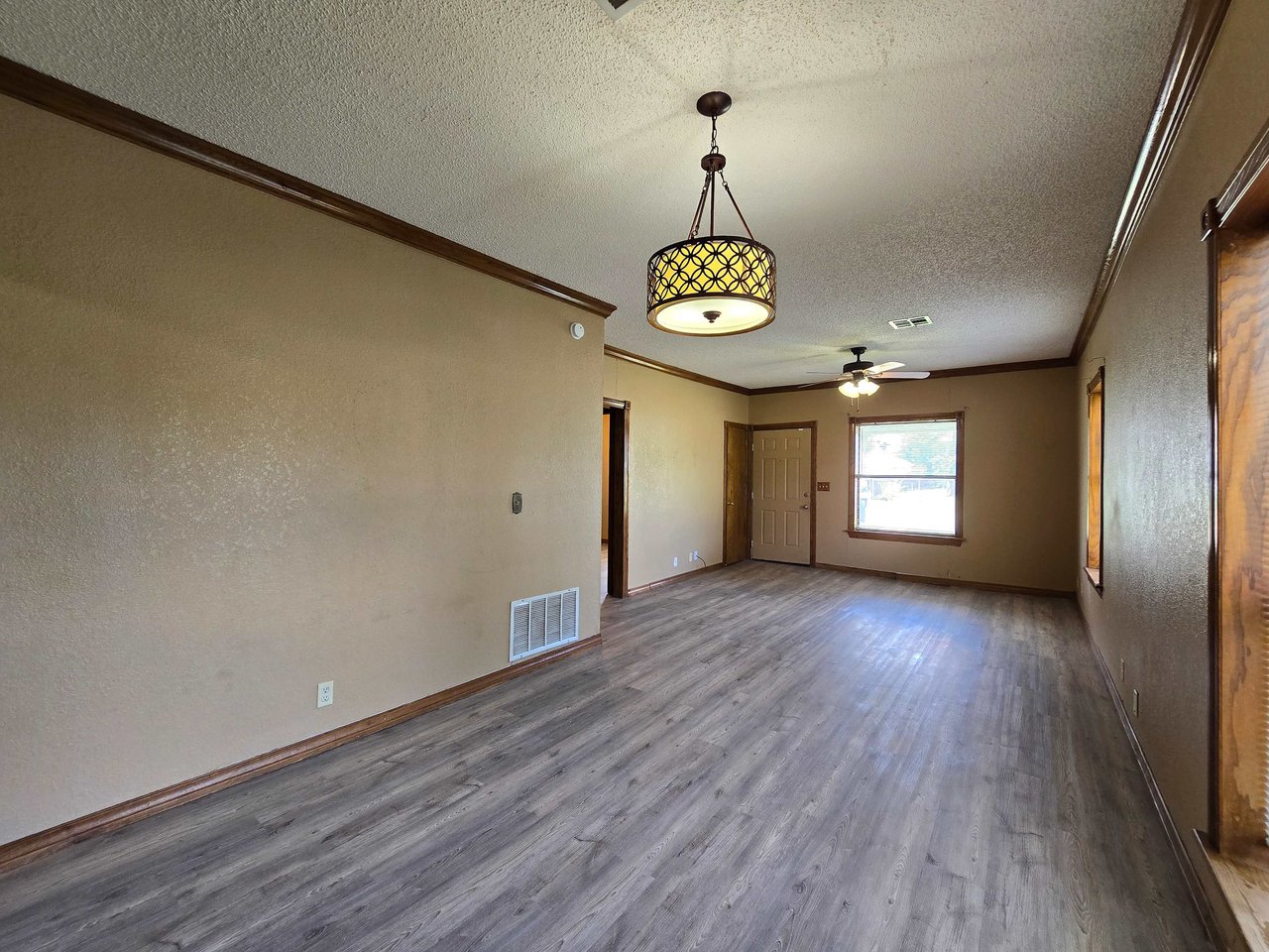 1629 N Louisa