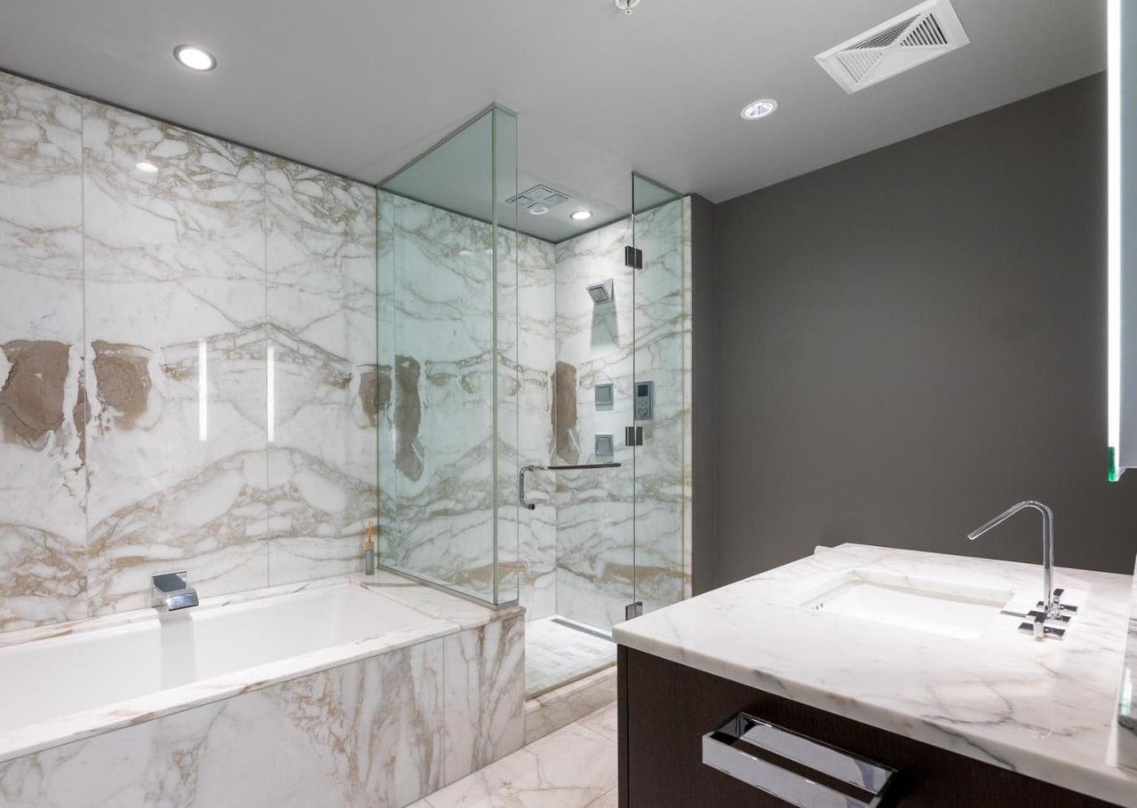 Suite 4904 -180 University Avenue