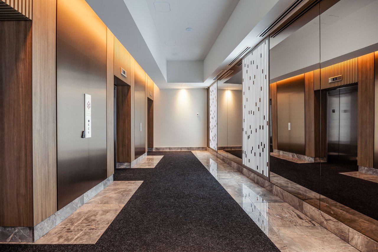 628 Rue St-Jacques, Apt. 605