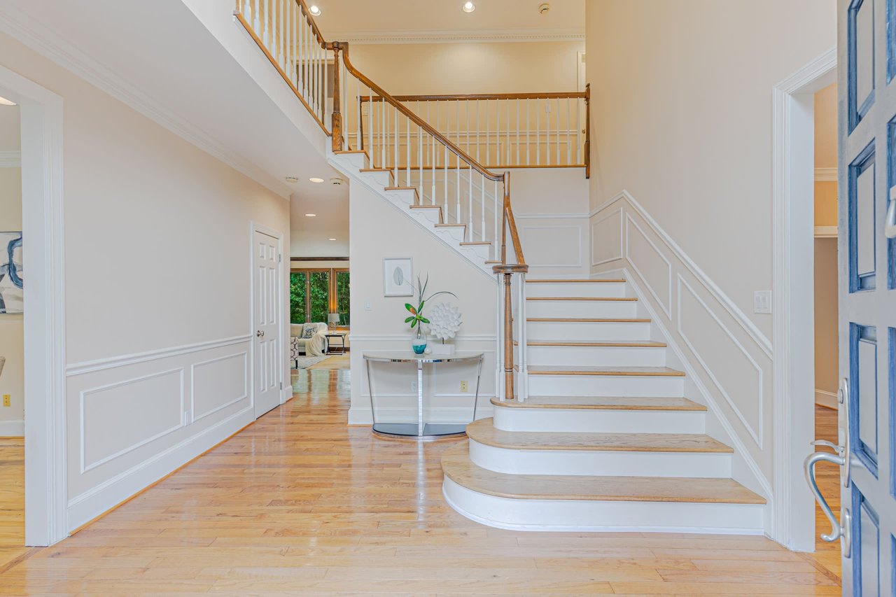 9225 Vendome Drive, Bethesda MD 20817