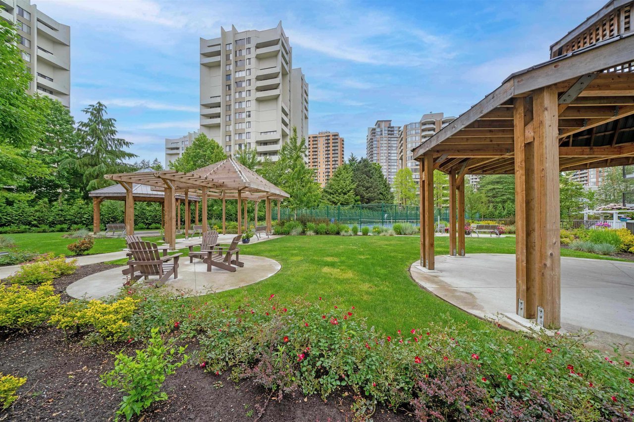 301-6455 Willingdon Avenue, Burnaby