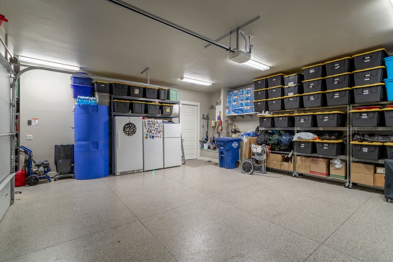 258 W Blue Quartz Dr