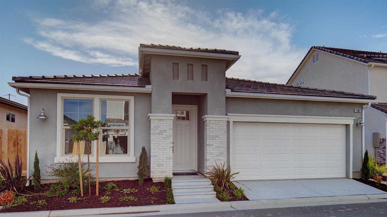 11041 N Via Grigia Way