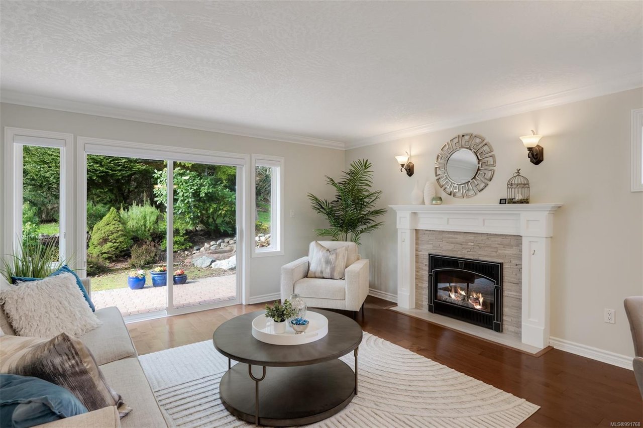 32-108 Aldersmith Pl