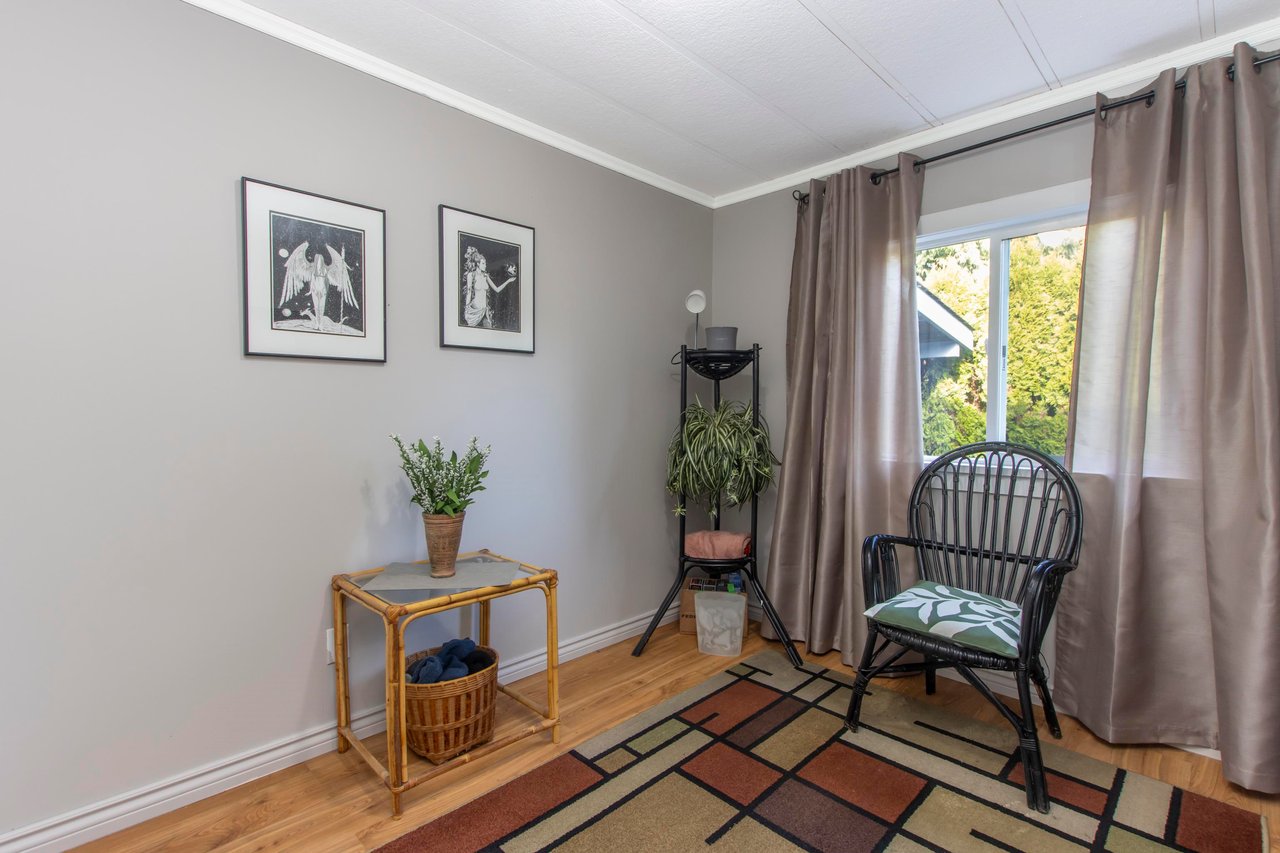 73-1830 Mamquam Rd