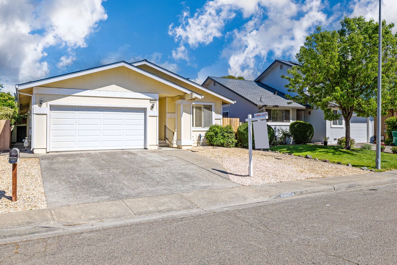 Single Level Home in the Coveted G-Section of Rohnert Park