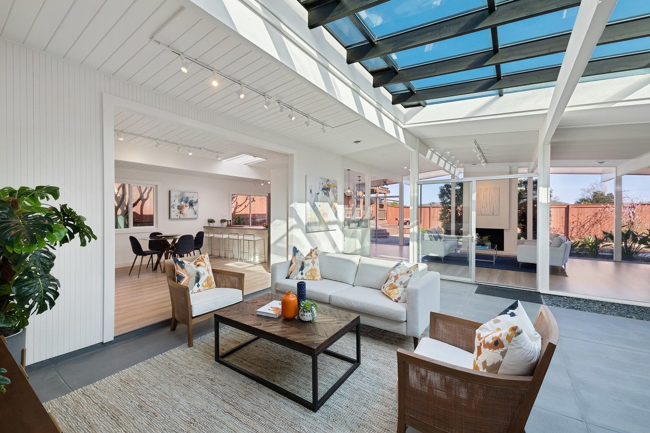 99 Duran Dr, San Rafael, CA  94903
