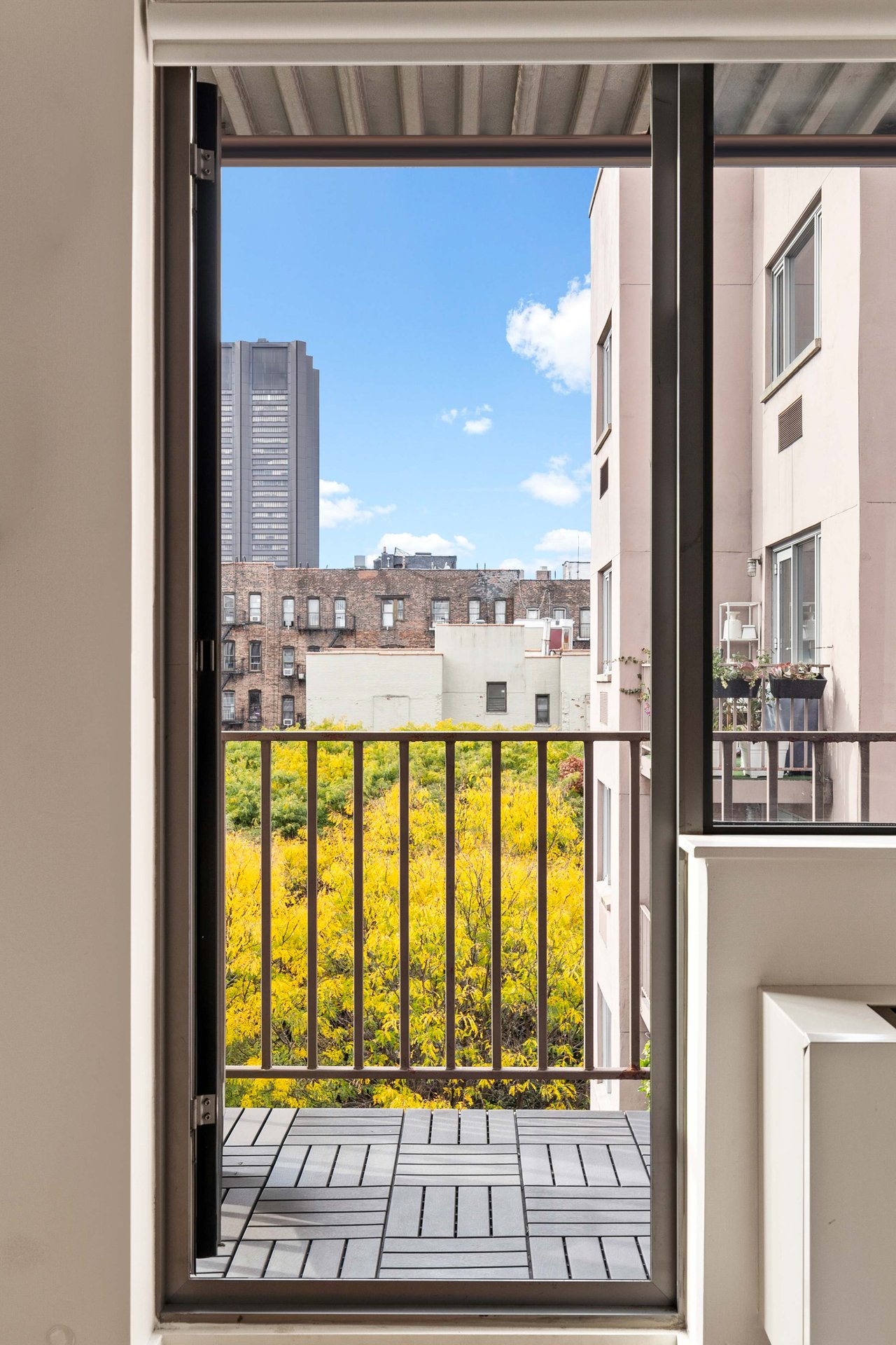 1810 3rd Avenue, Unit A9B
