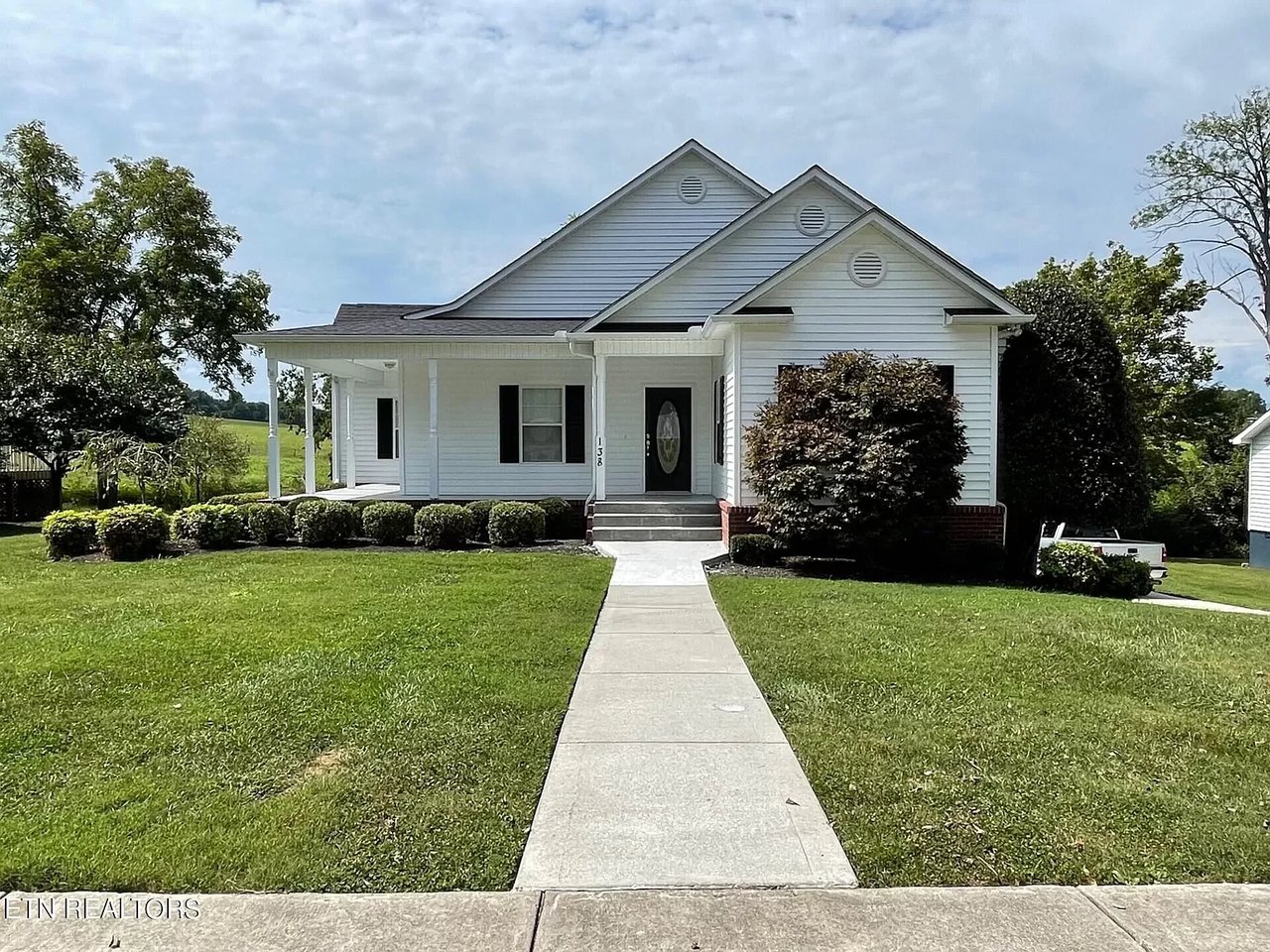 138 Larkspur Dr