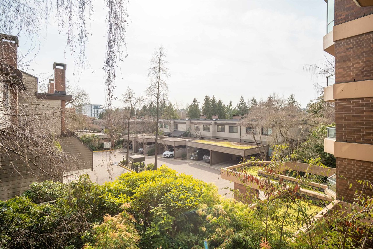 309-3905 Springtree Drive, Vancouver