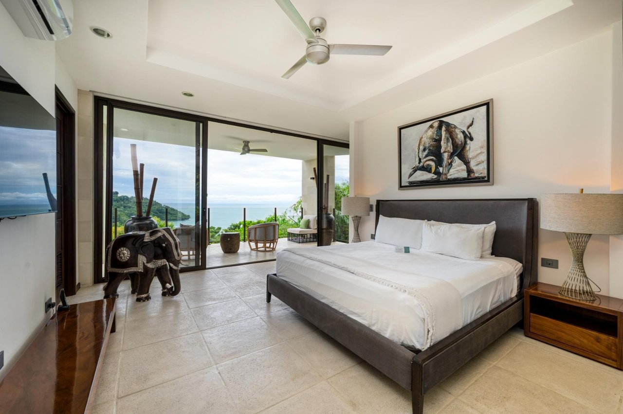 Iconic Infinity Pool Estate, Manuel Antonio, Puntarenas