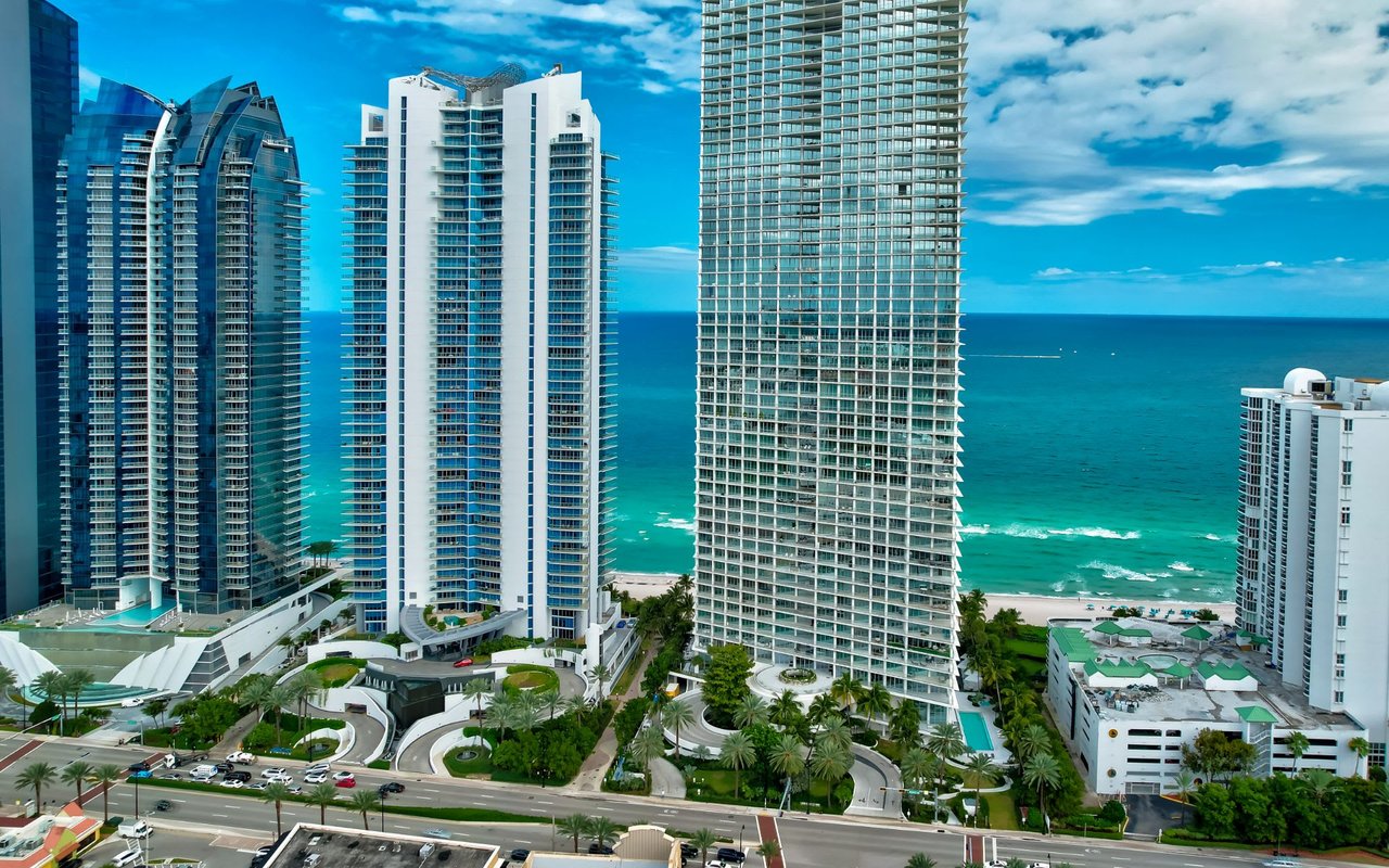 16901 Collins Ave, #5303