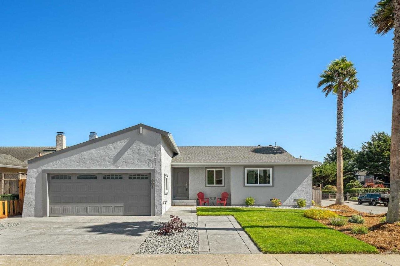 401 Antoinette LN