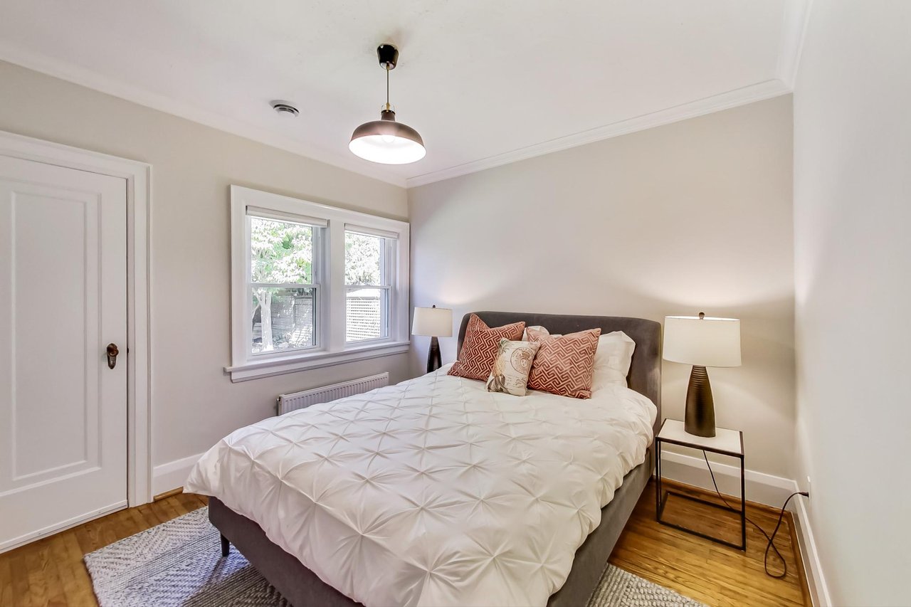 14 Armadale Avenue in Swansea Bloor West