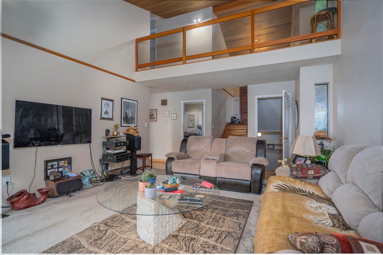 1305 Charter Hill Dr