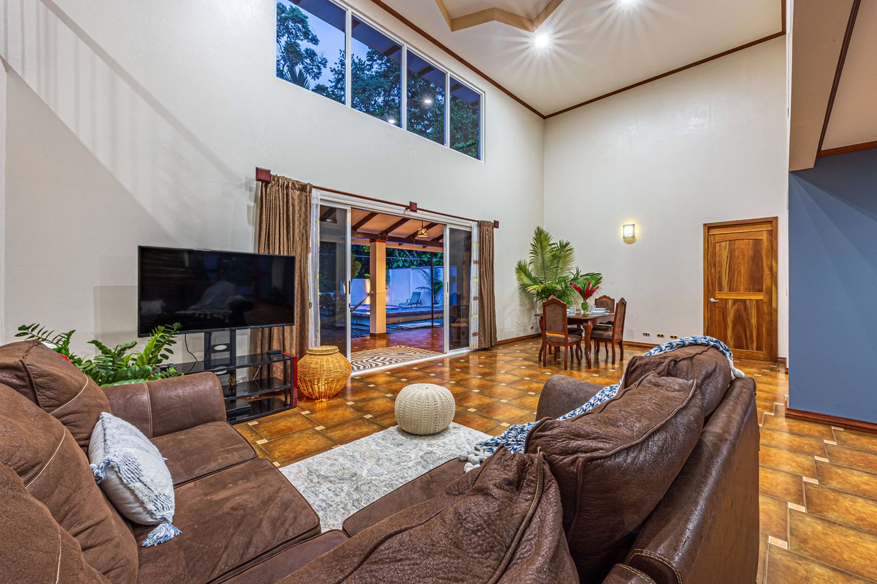 "Happy Daze" Home in Uvita 3 Bed, 3 bath & Pool