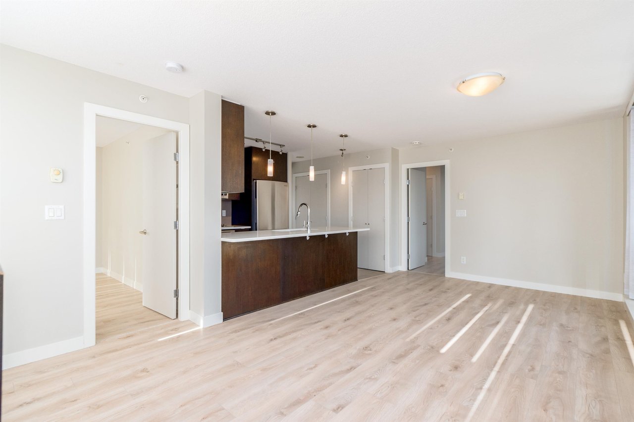 503-7325 Arcola St