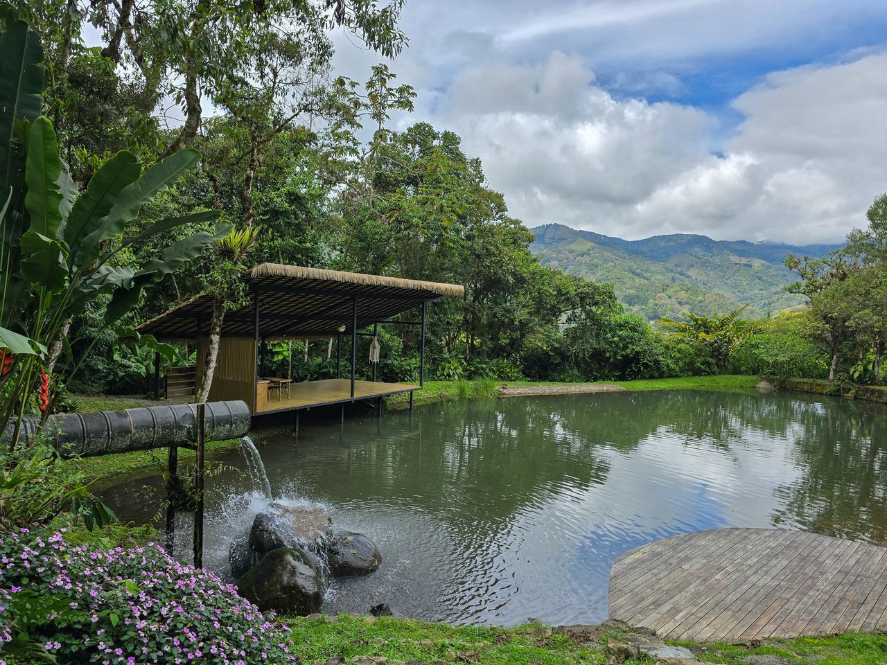 Private Lake Mountain Sanctuary, Perez Zeledon, San Jose