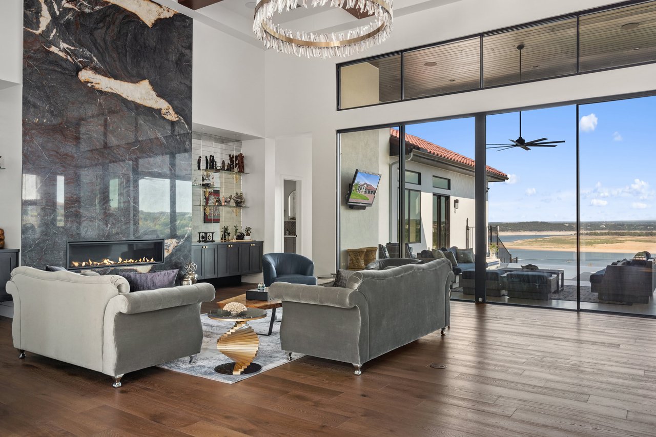 The Peninsula at Rough Hollow ~ Custom Residence