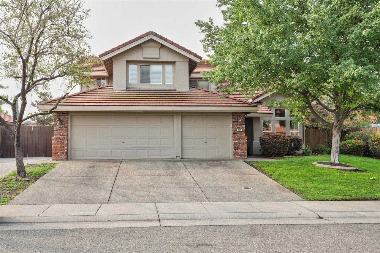 102 Atfield Way