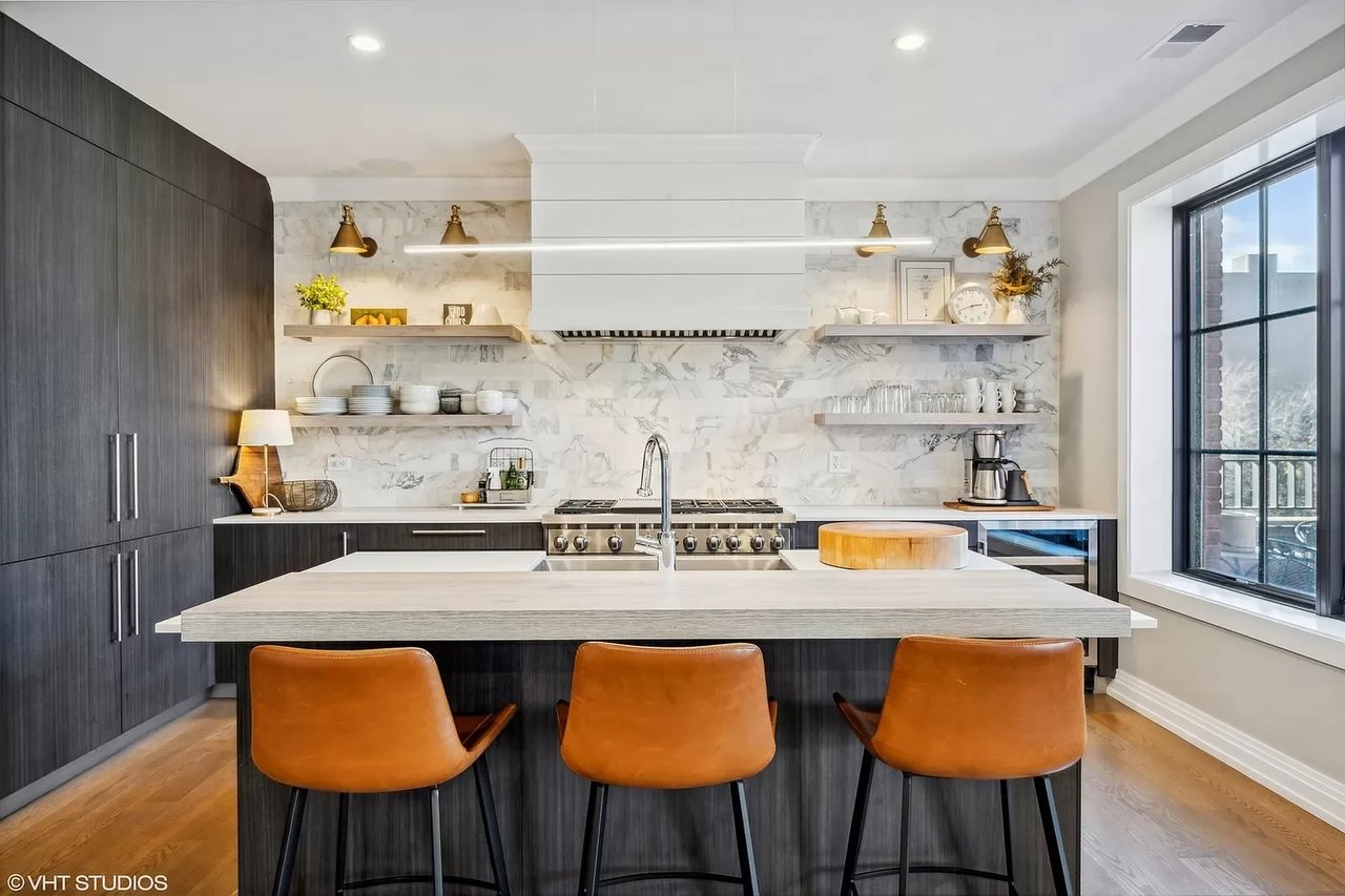 445 W Arlington