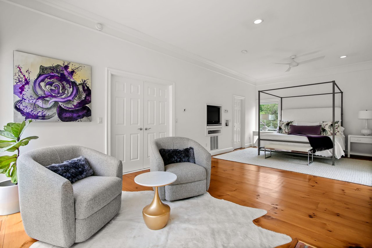 10 Guard Hill Road