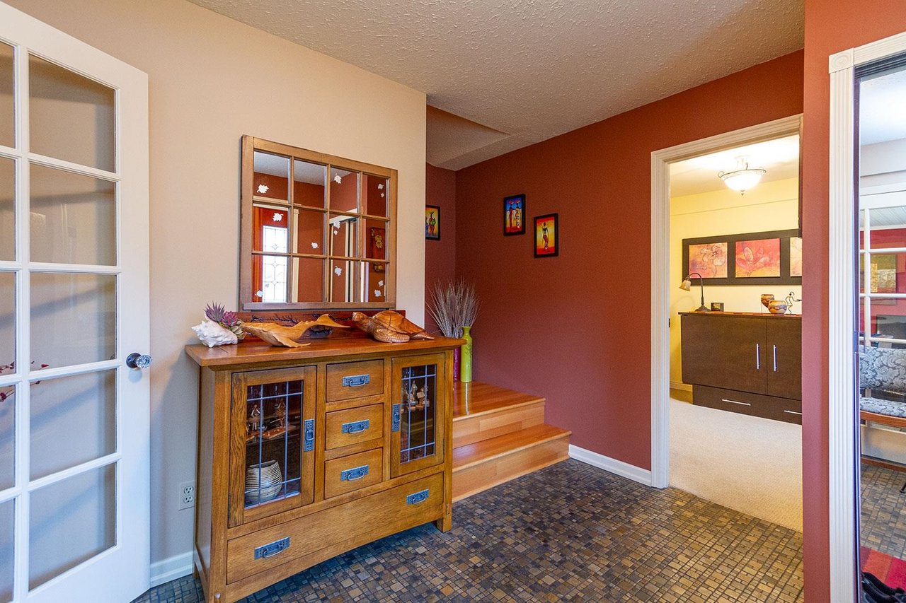 1485 Maple Cres