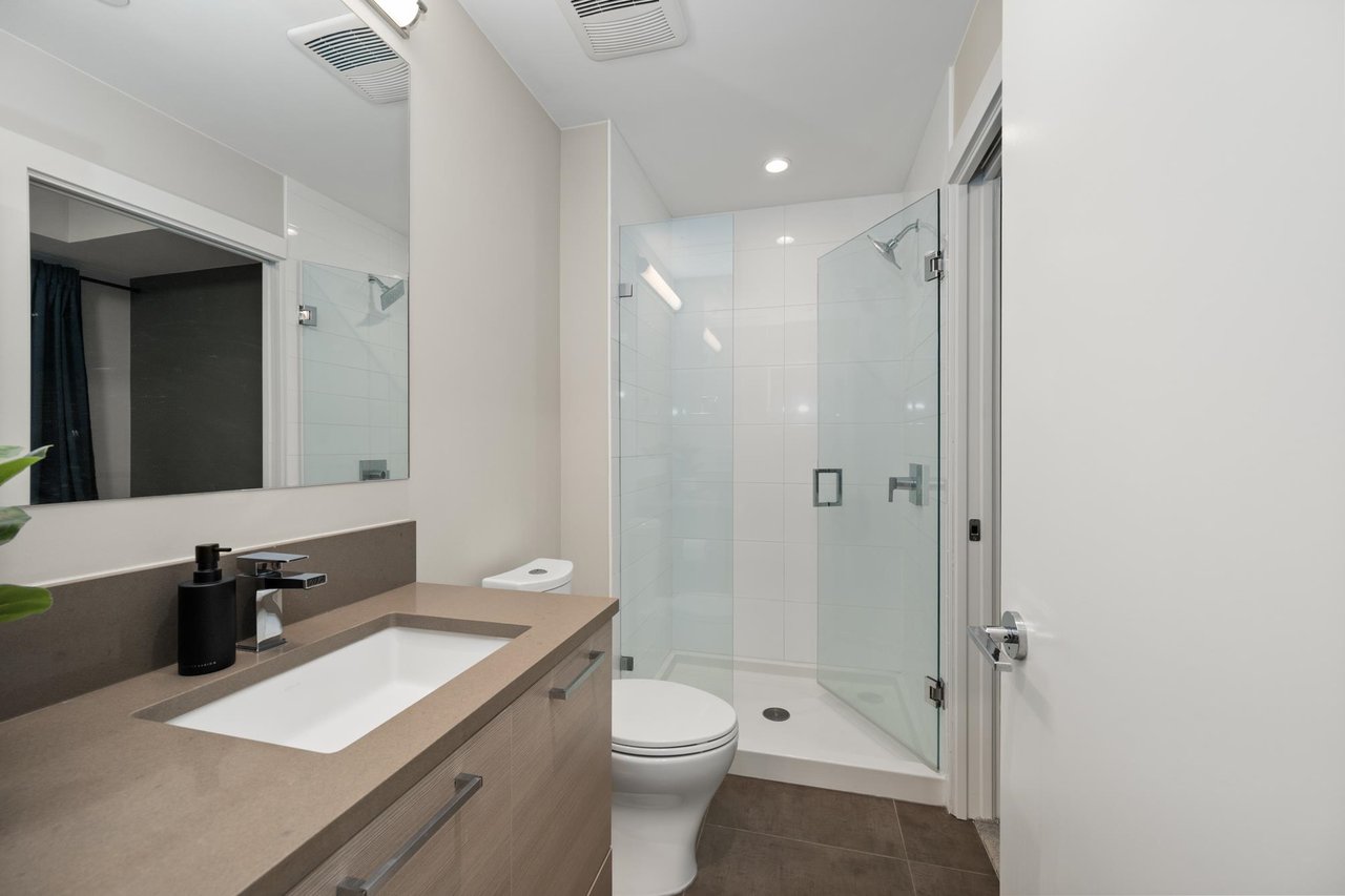 3482 Marine Wy