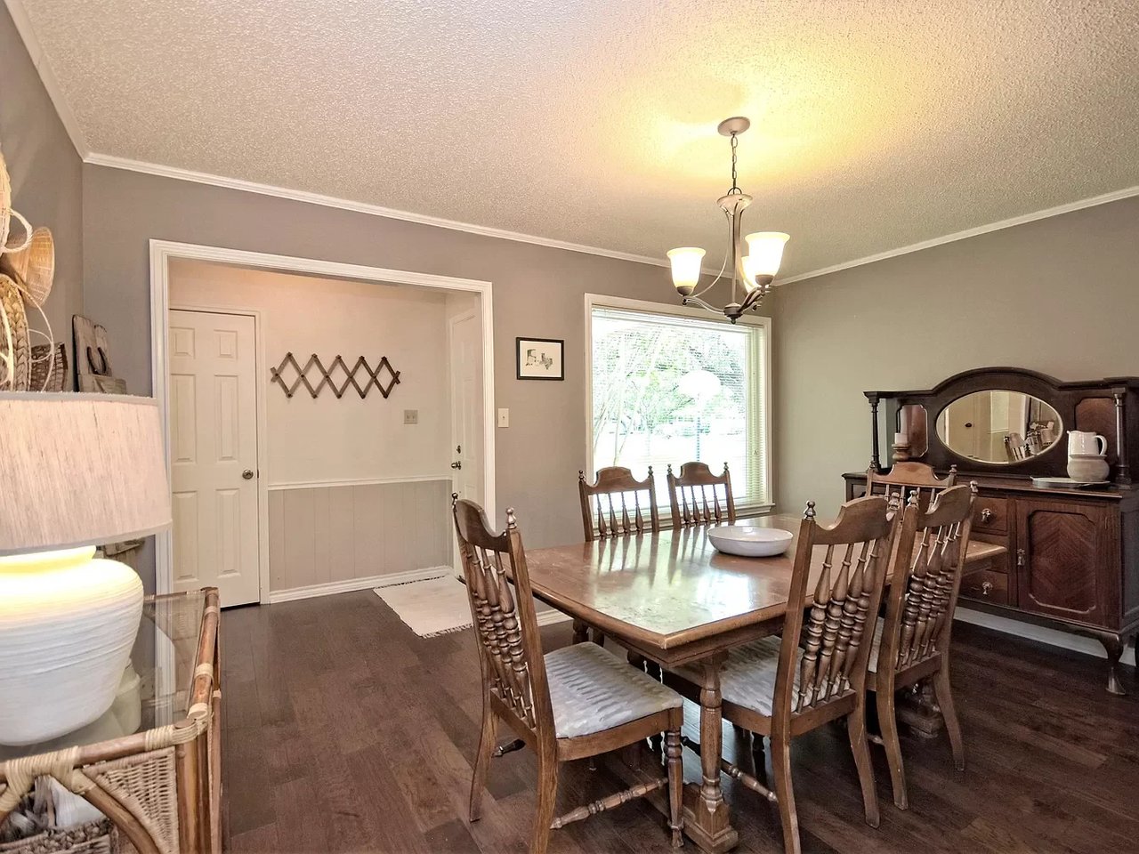 106 Deepwood Dr