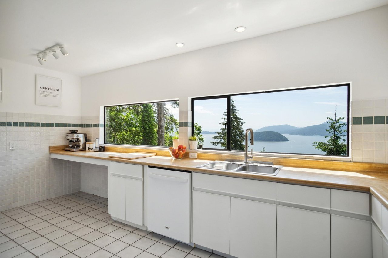 405 Timbertop Dr