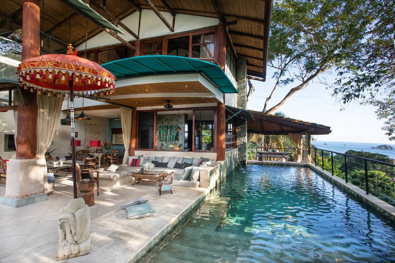 Dos Vistas, Bali Style Ocean View Home