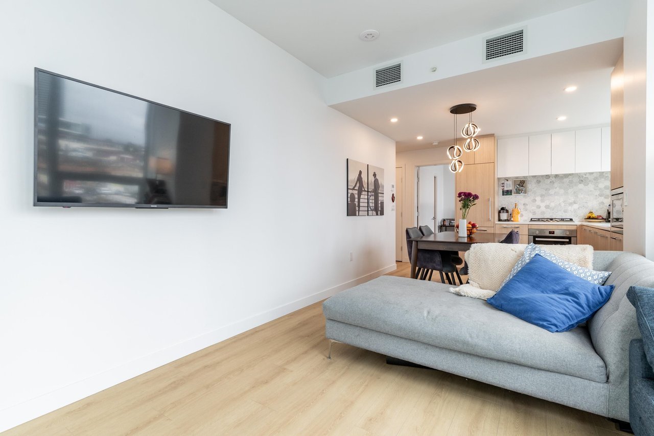 408-2425 Alpha Ave