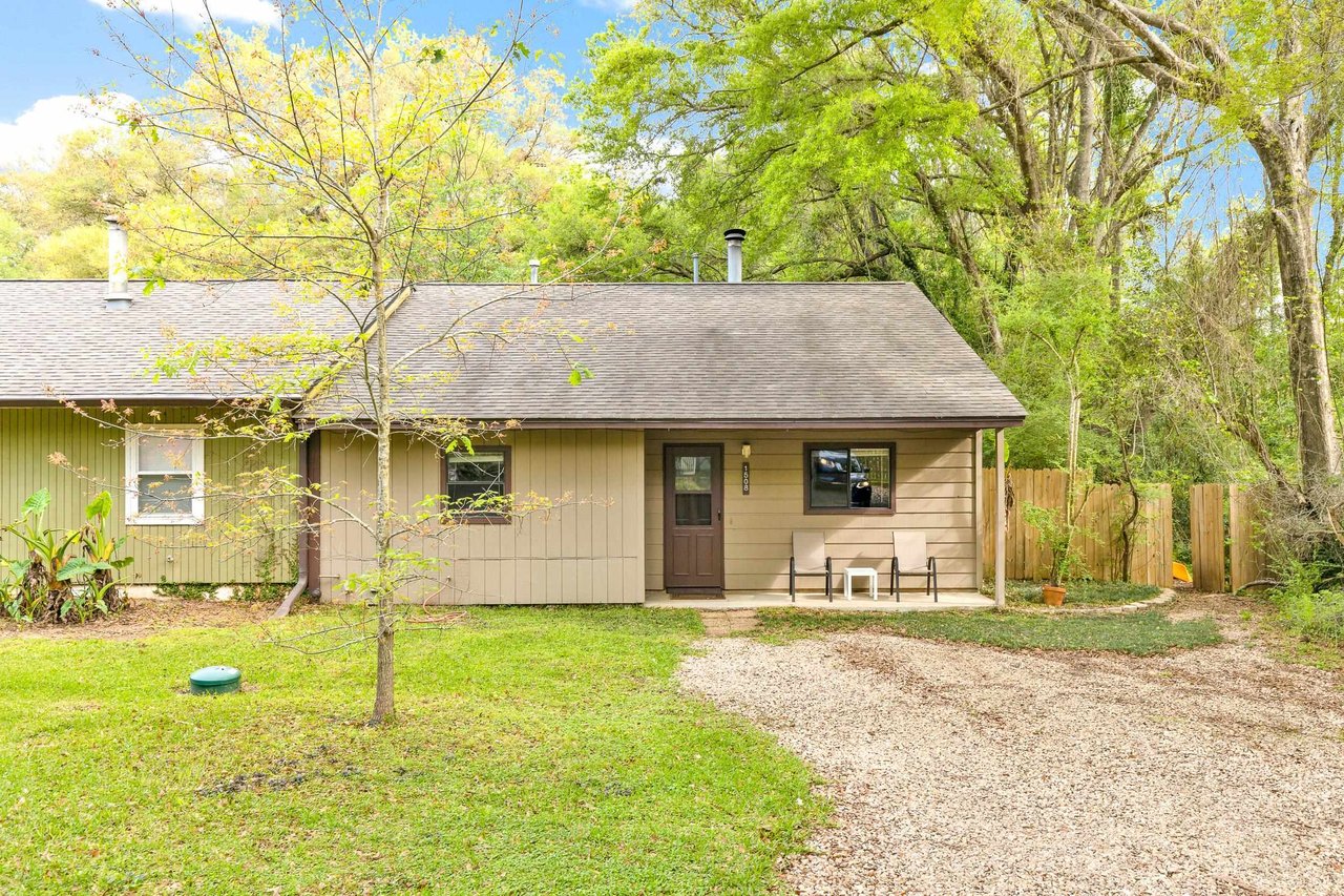 1508 Twin Lakes Circle