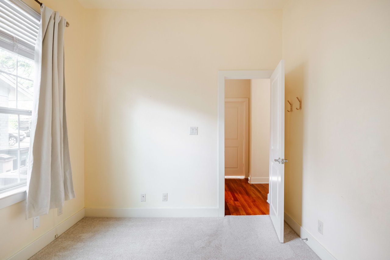 5406 Grover Ave