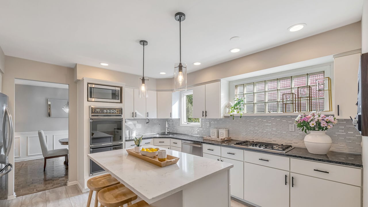 Paramus Colonial