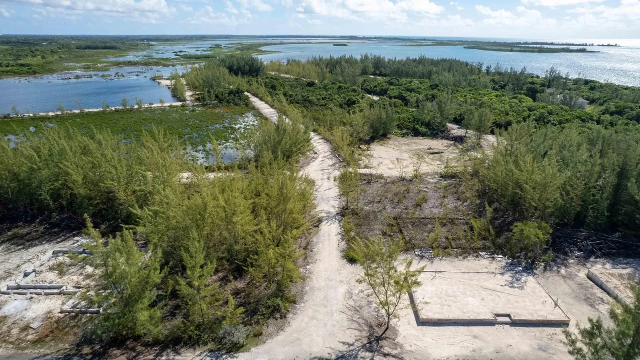 Single Family Lot in Southern Seas