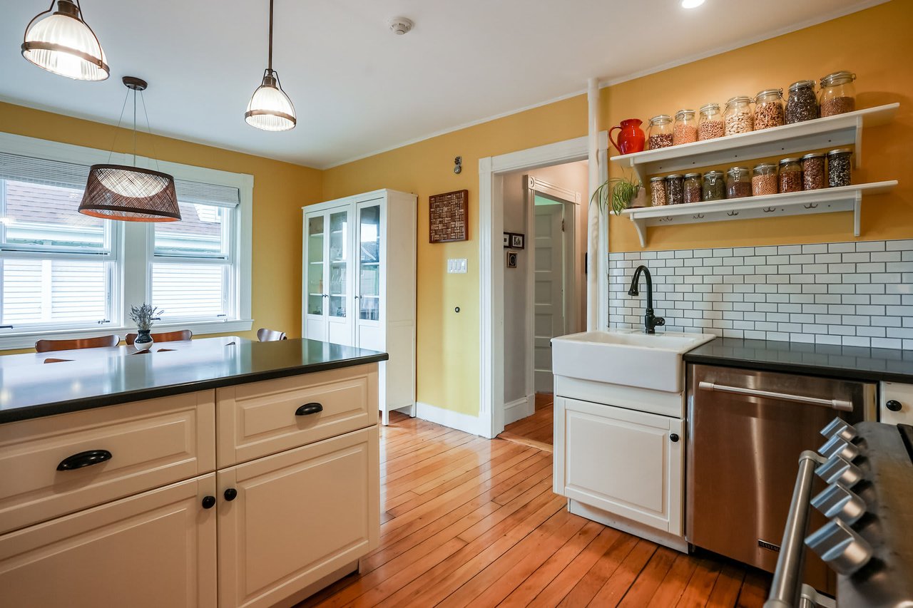 97 Montebello Rd, #4, Jamaica Plain