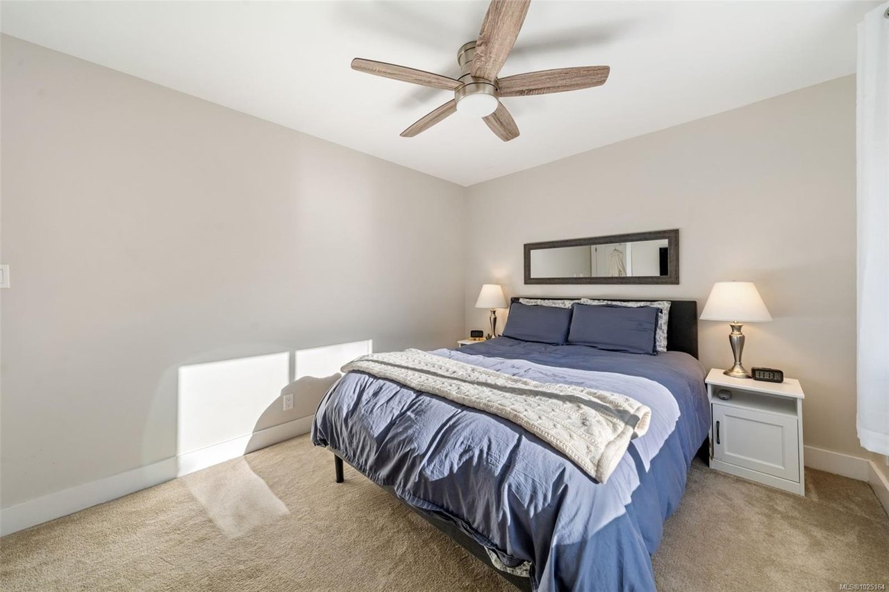 1123 Reynolds Rd, Saanich
