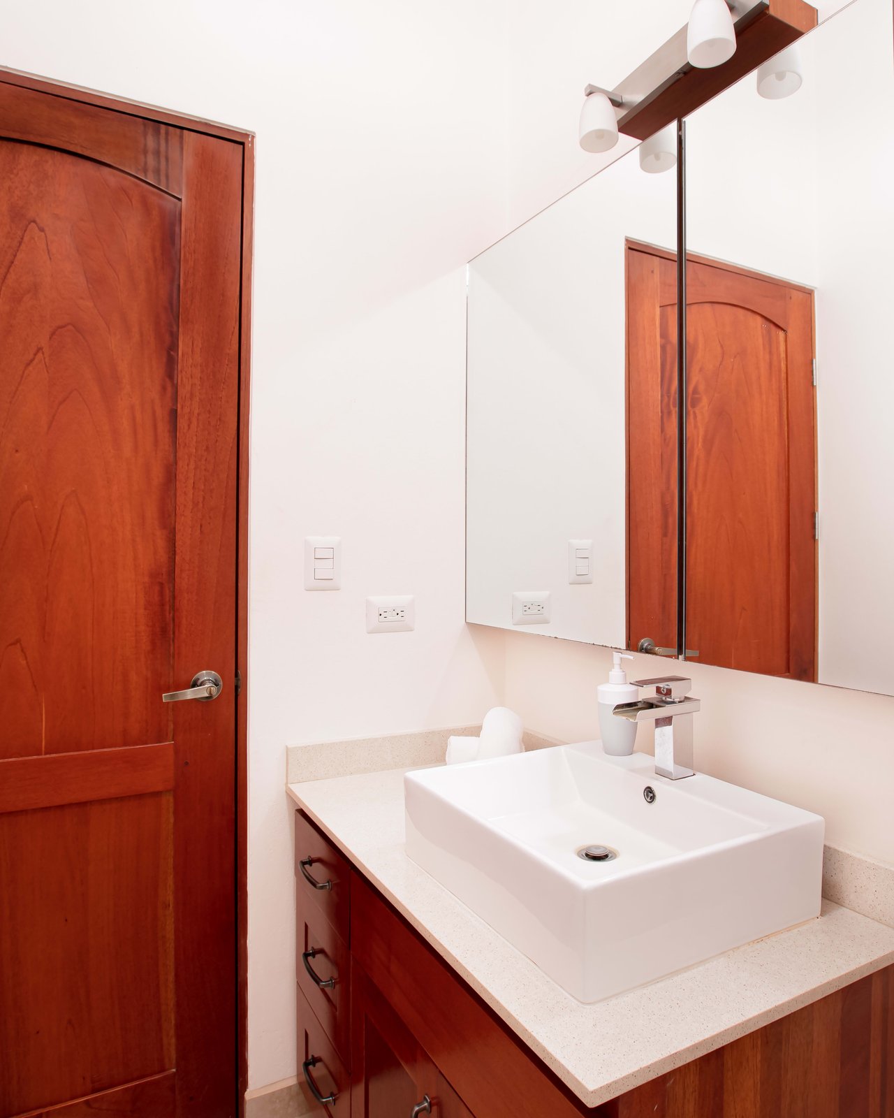 Move-In Ready Ocean View Home in the Hills of Portalon, South Pacific Coast