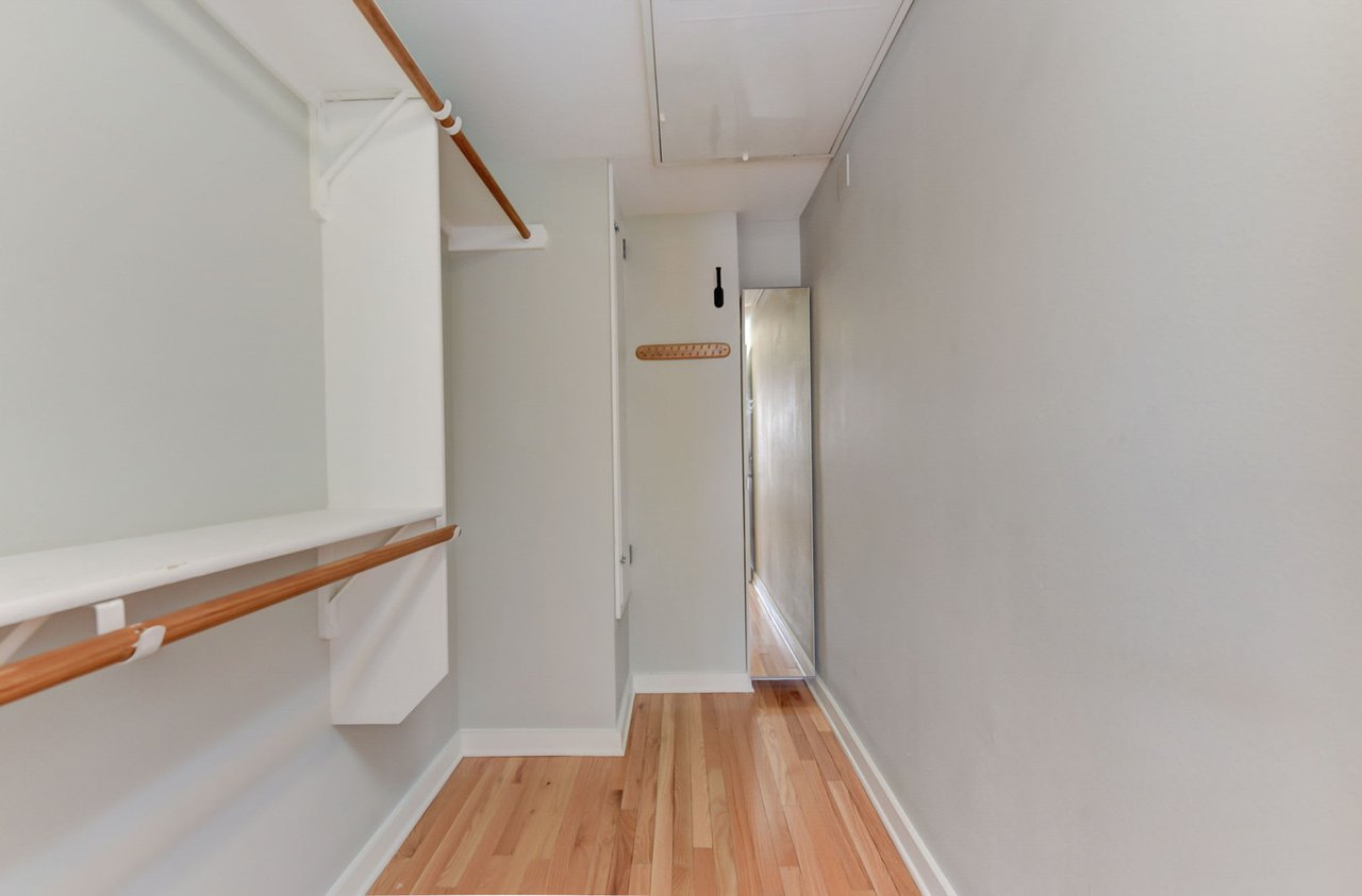 Modern 1/1 Condo in Vibrant South Austin for Lease!