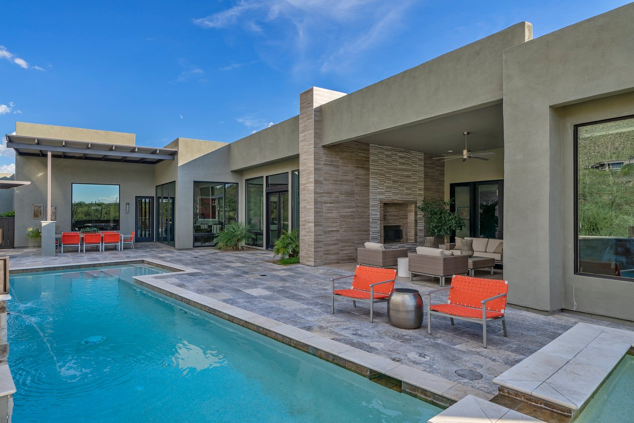 8005 N Barrel Cactus Drive
