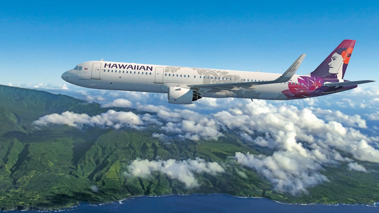 HAWAIIAN AIRLINES LAUNCHES NEW DREAMLINER WITH LUXURY SUITES