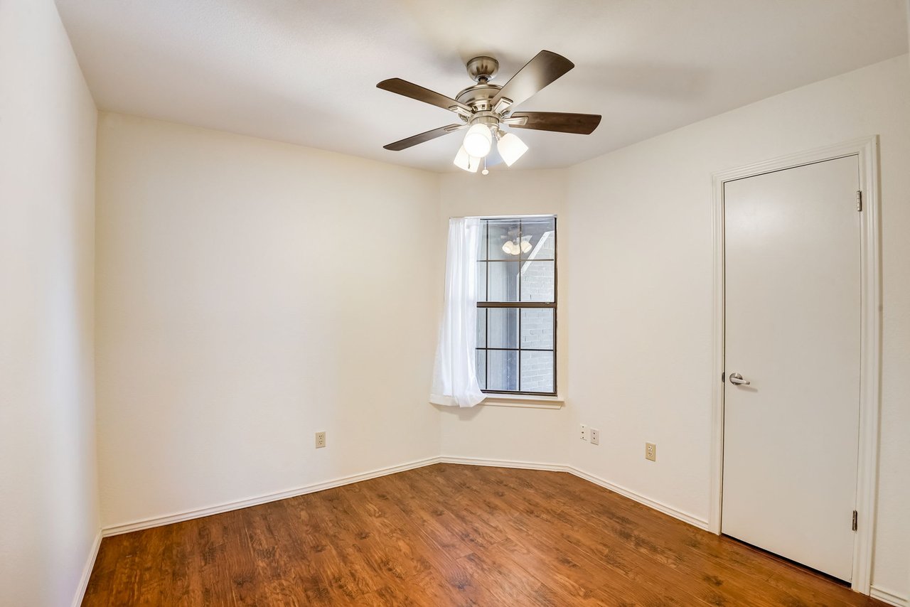 Transform this 1-Story Brushy Creek Home w/ a New Roof into Your Dream Oasis!