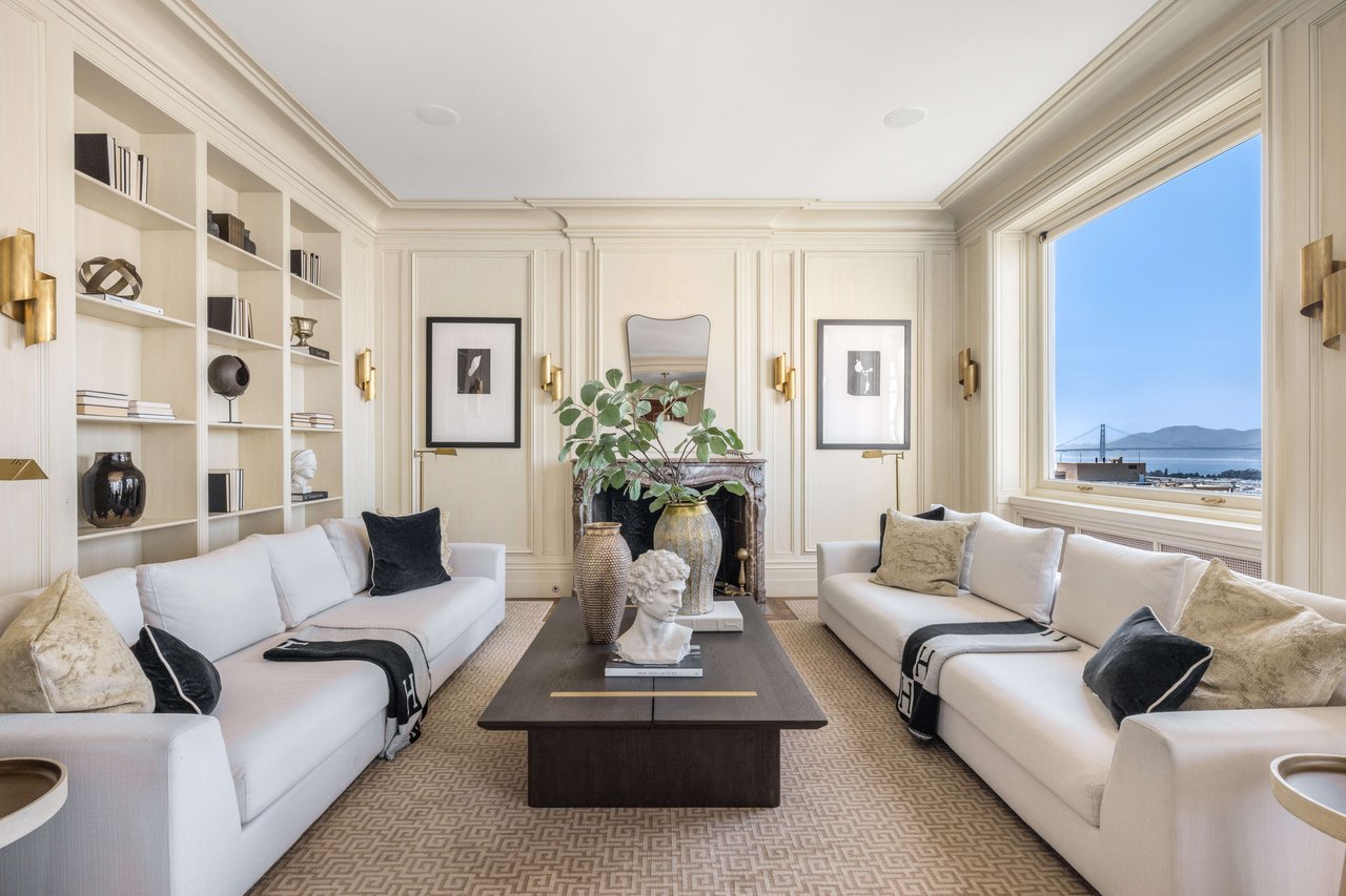 Grand Scale, Pre-War Apartment with North Bay Views