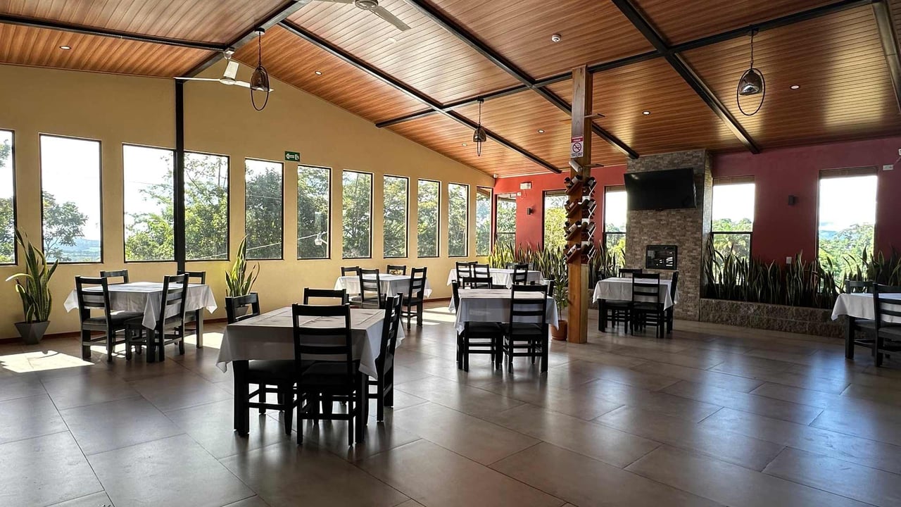 Restaurant with Panoramic Mountain View for Sale***