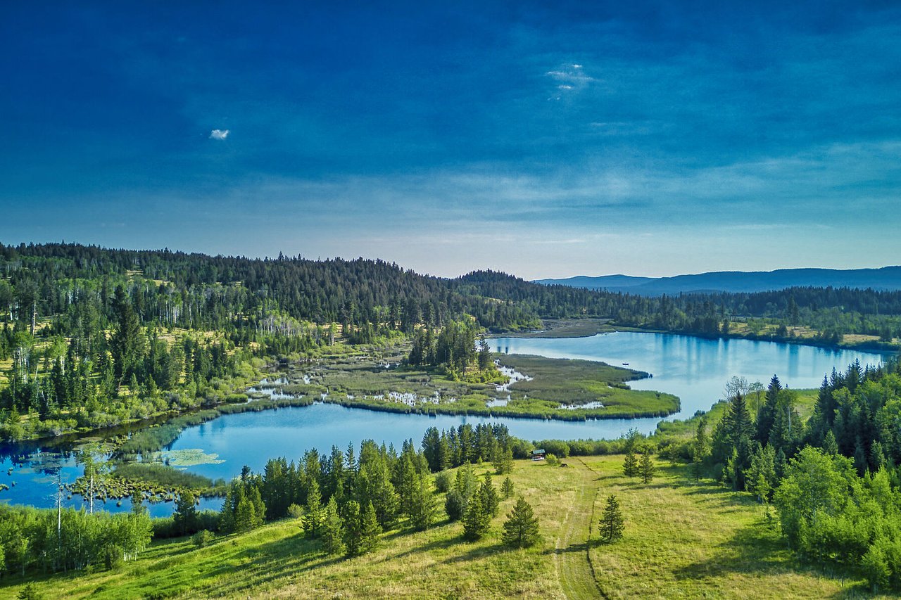 Windy Hills Lakefront Retreat