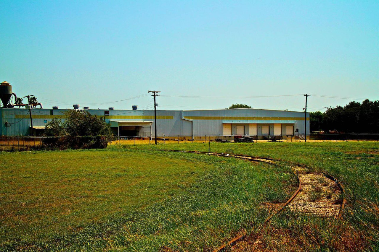 Mid-Valley Warehouse/Distribution Center