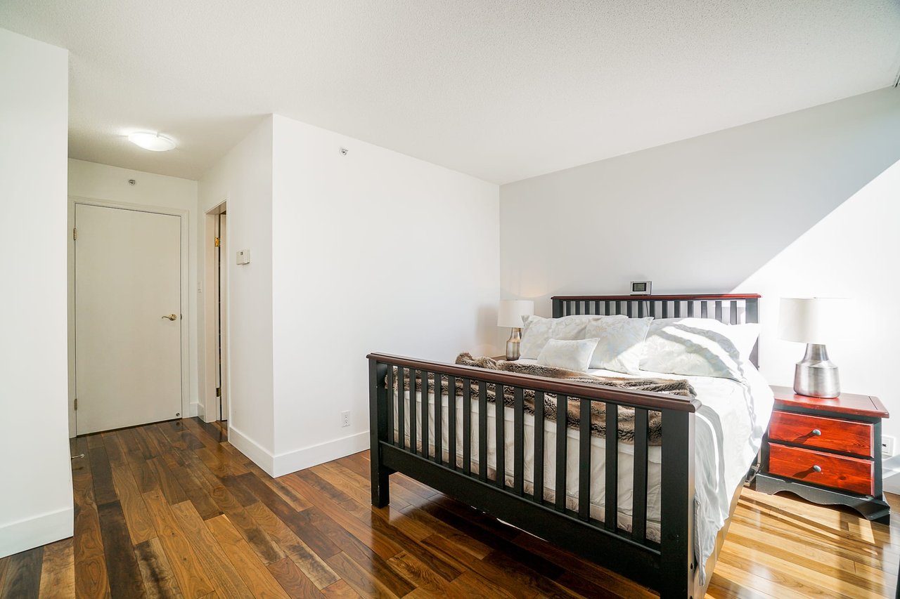 1228 Marinaside Cresent, #119