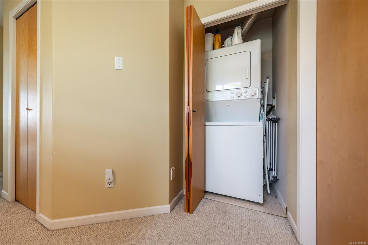 391 Burnside Rd